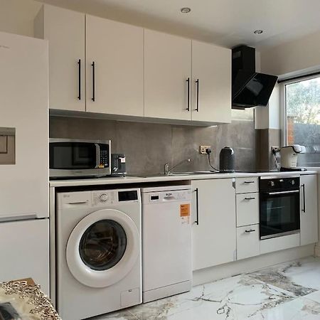 Apartment C, A One Bedroom Flat In South London Carshalton المظهر الخارجي الصورة