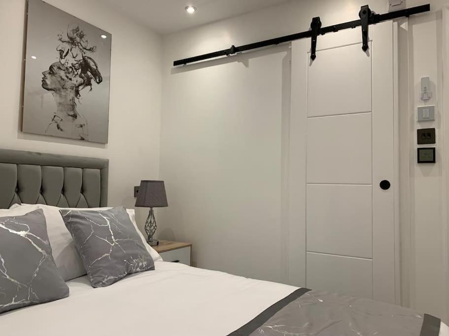 Apartment C, A One Bedroom Flat In South London Carshalton المظهر الخارجي الصورة