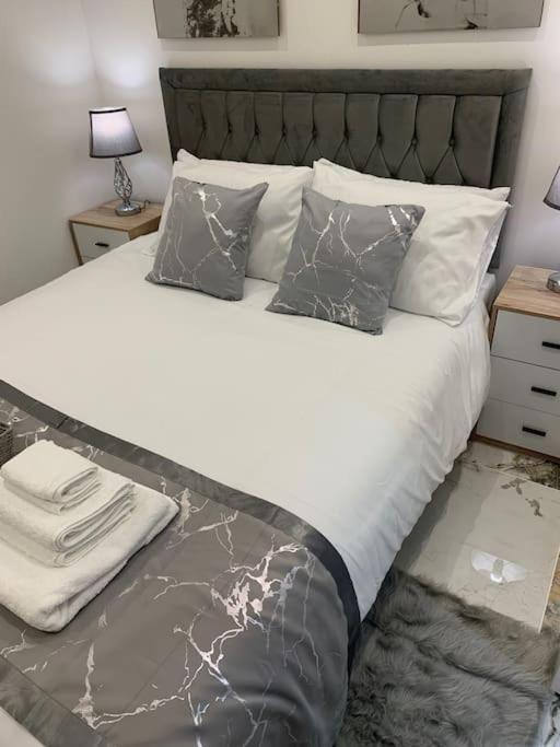 Apartment C, A One Bedroom Flat In South London Carshalton المظهر الخارجي الصورة